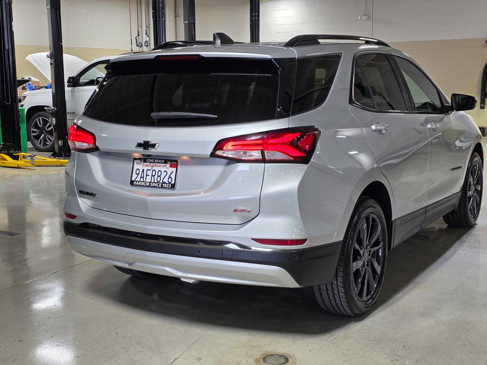 Used 2022 Chevrolet Equinox RS FWD image 11