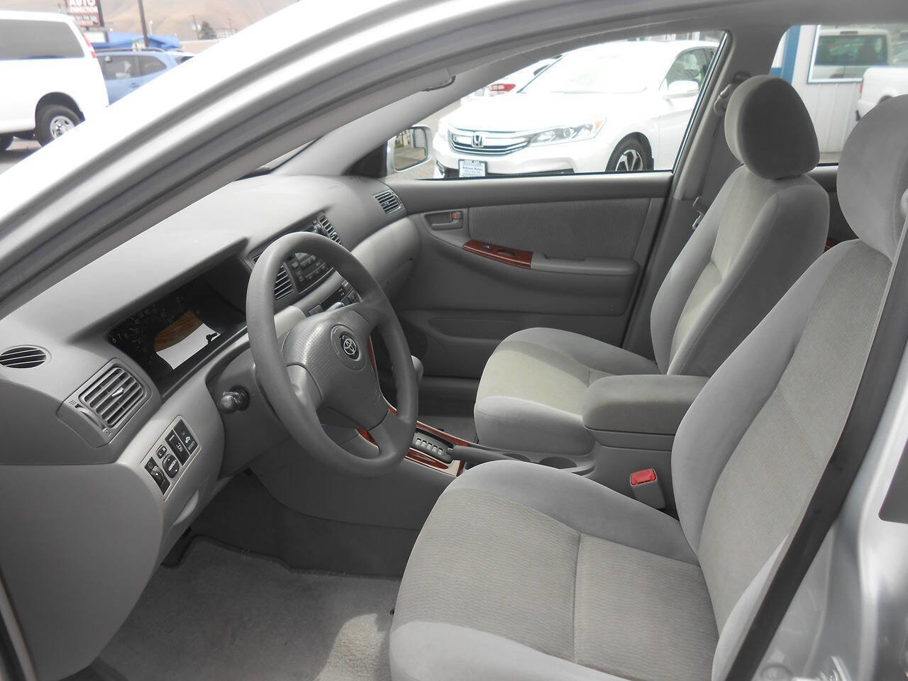 Used 2008 Toyota Corolla LE FWD image 10