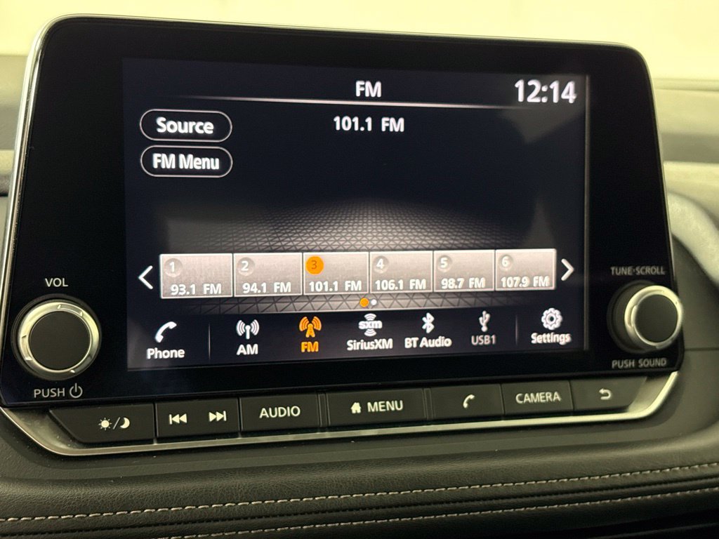 Used 2025 Nissan Rogue SV FWD image 26