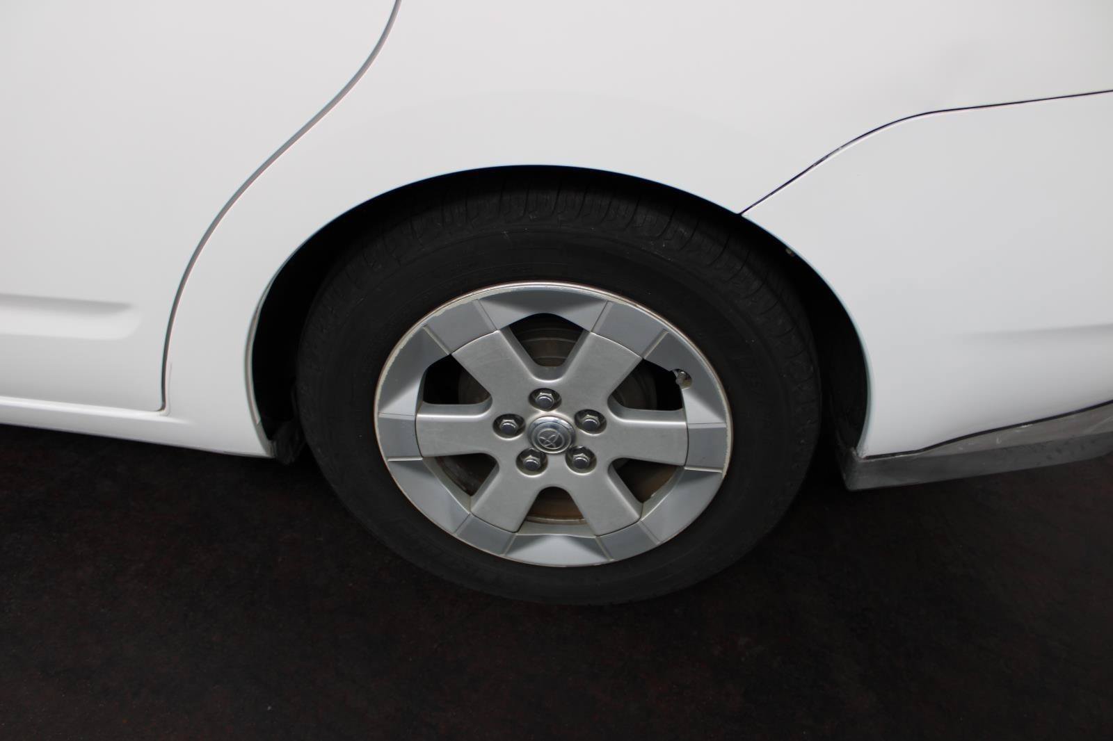 Used 2008 Toyota Prius FWD image 12