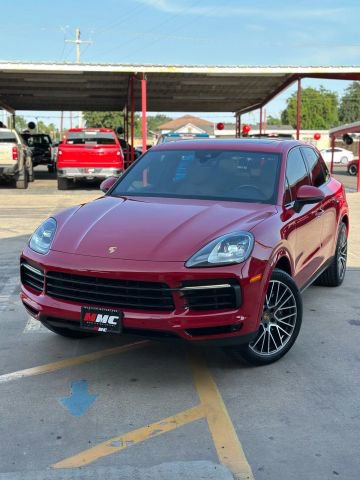 Used 2021 Porsche Cayenne image 4