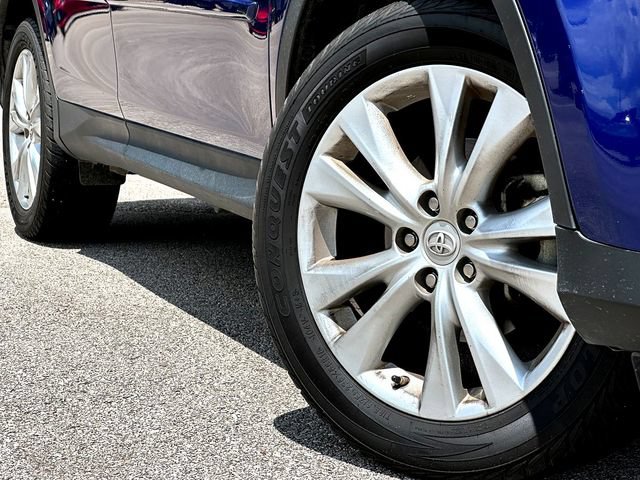 Used 2015 Toyota RAV4 Limited w/ Technology Package AWD/4WD image 2