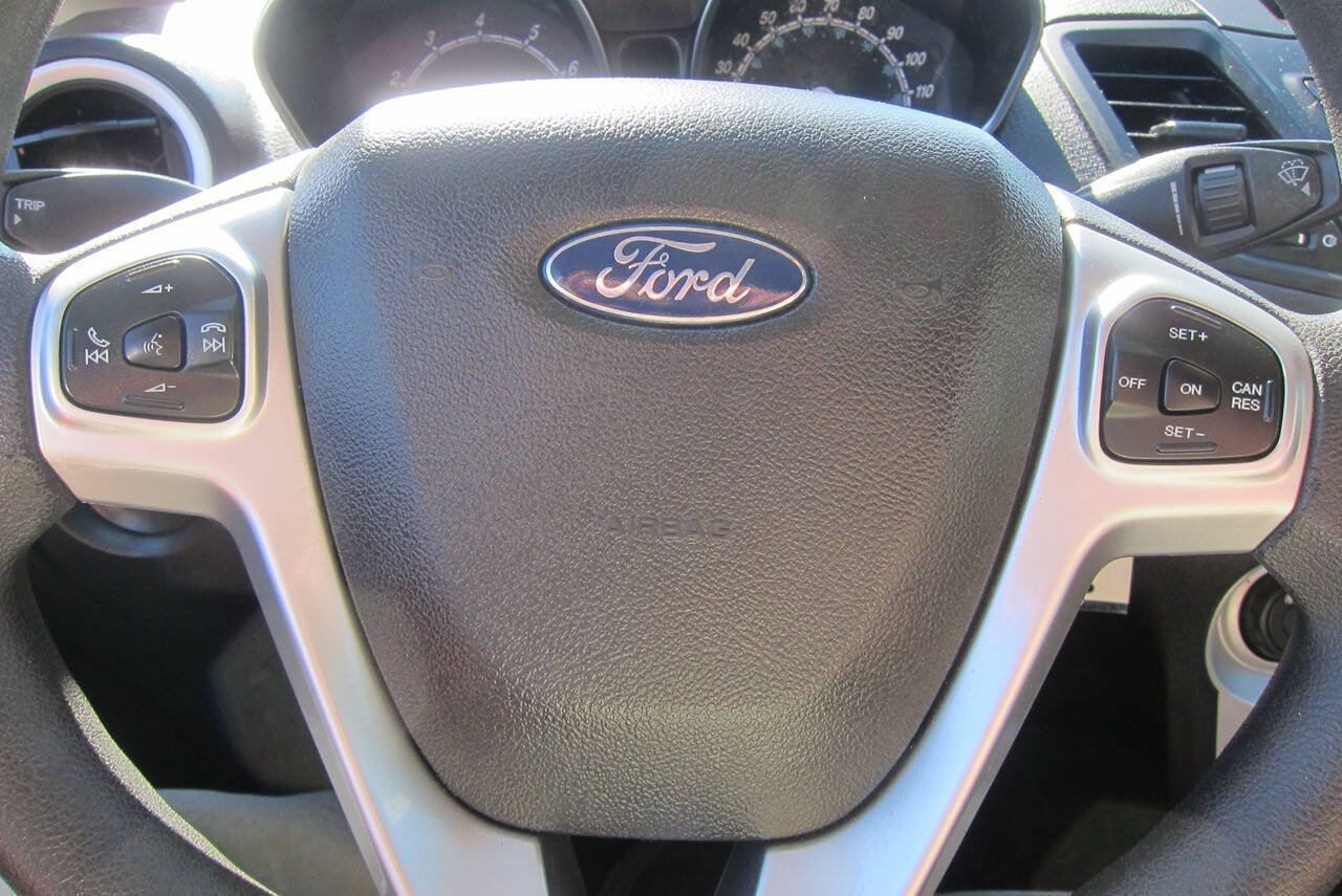 Used 2017 Ford Fiesta SE FWD image 11