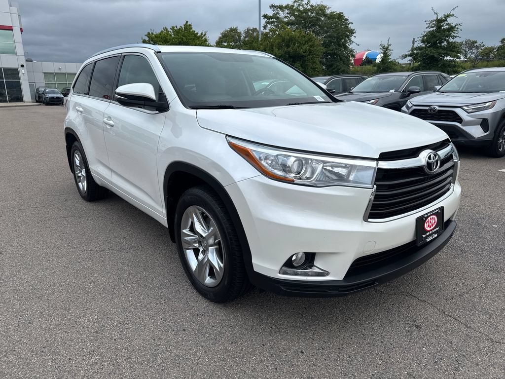 Used 2015 Toyota Highlander Limited AWD/4WD image 12