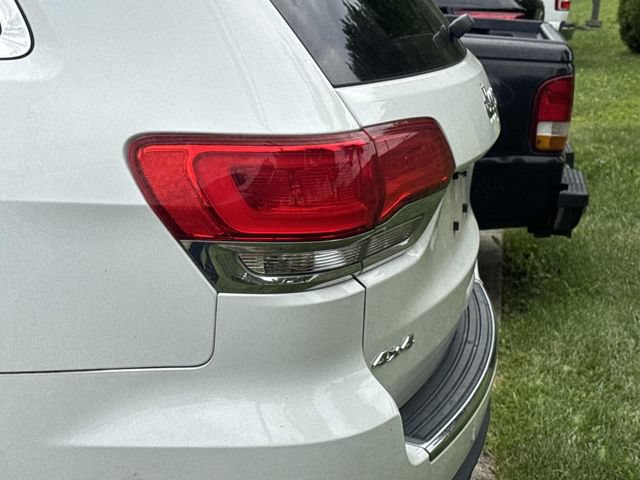 Used 2016 Jeep Grand Cherokee Limited w/ Luxury Group II AWD/4WD image 6