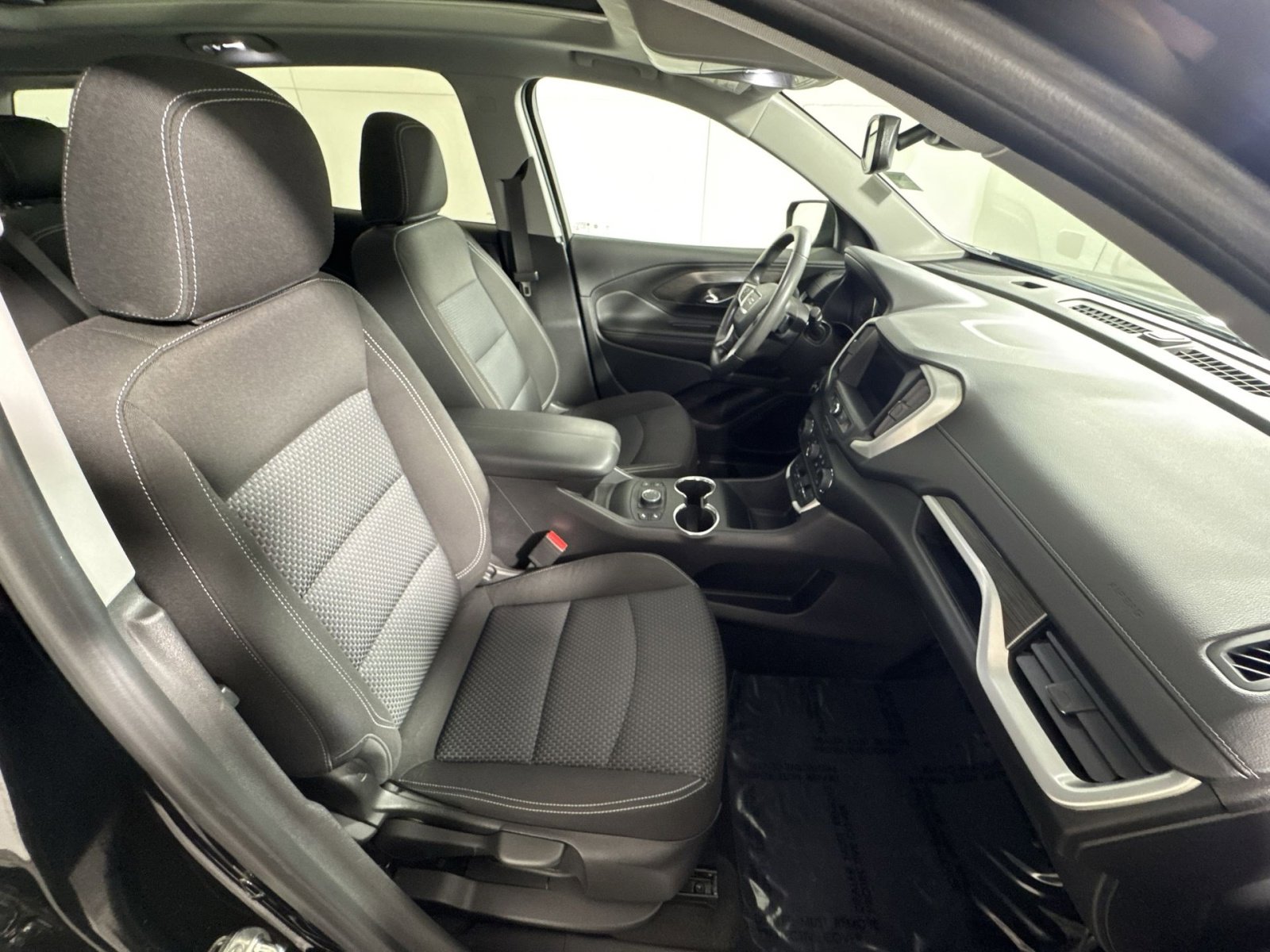 Used 2022 GMC Terrain SLE w/ Driver Convenience Package image 27