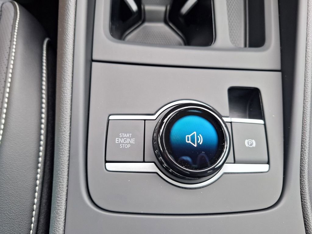 New 2026 Volkswagen Tiguan SE R-Line image 17