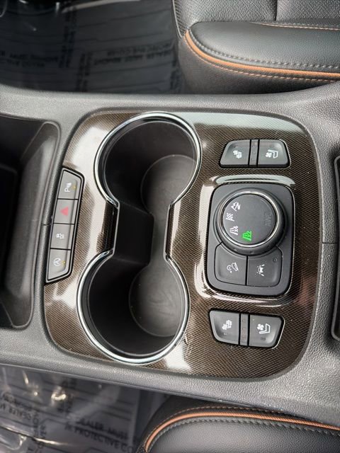 Used 2021 GMC Acadia AT4 w/ Technology Package AWD/4WD image 20