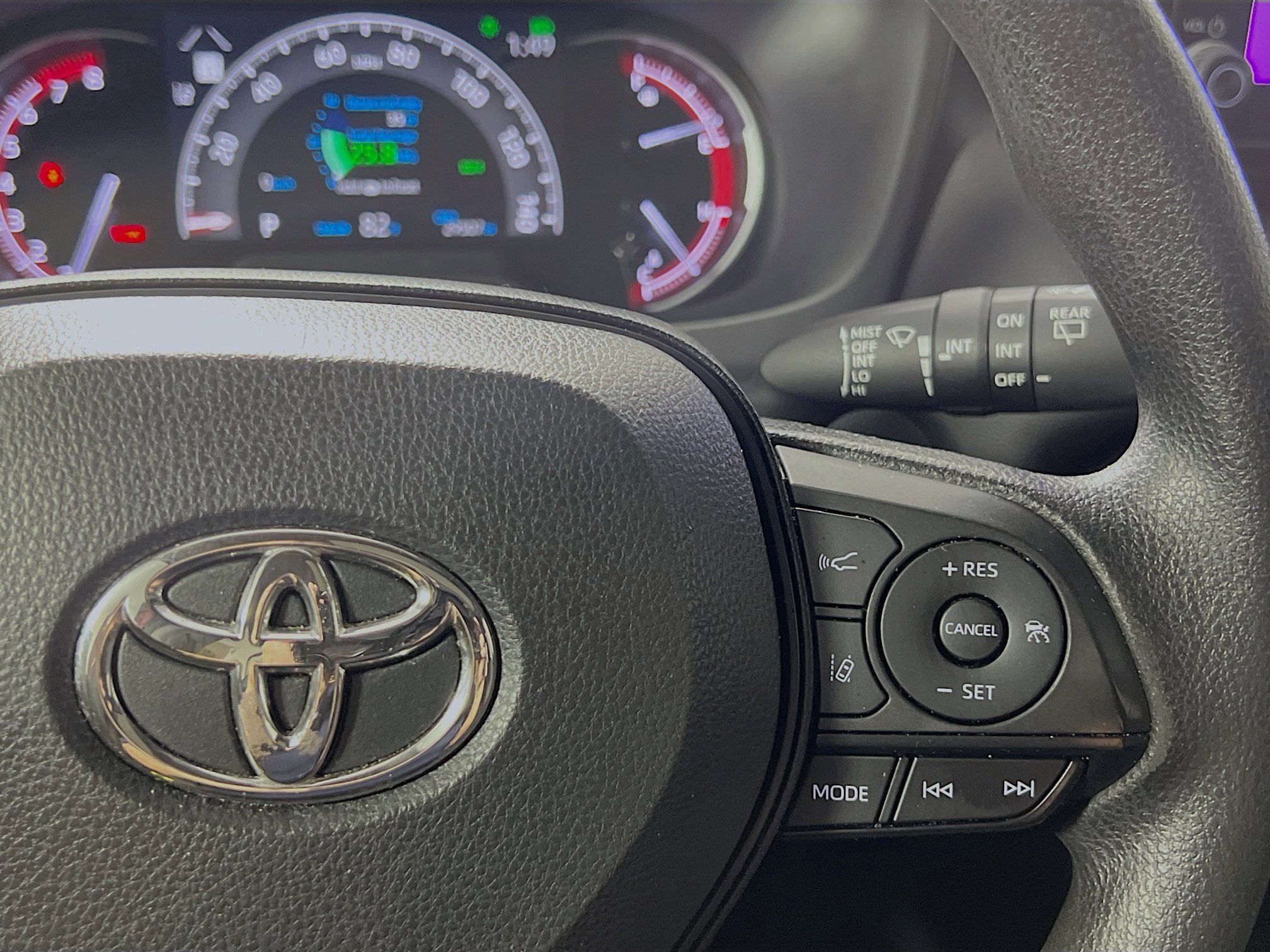 Used 2023 Toyota RAV4 XLE w/ Convenience Package image 20