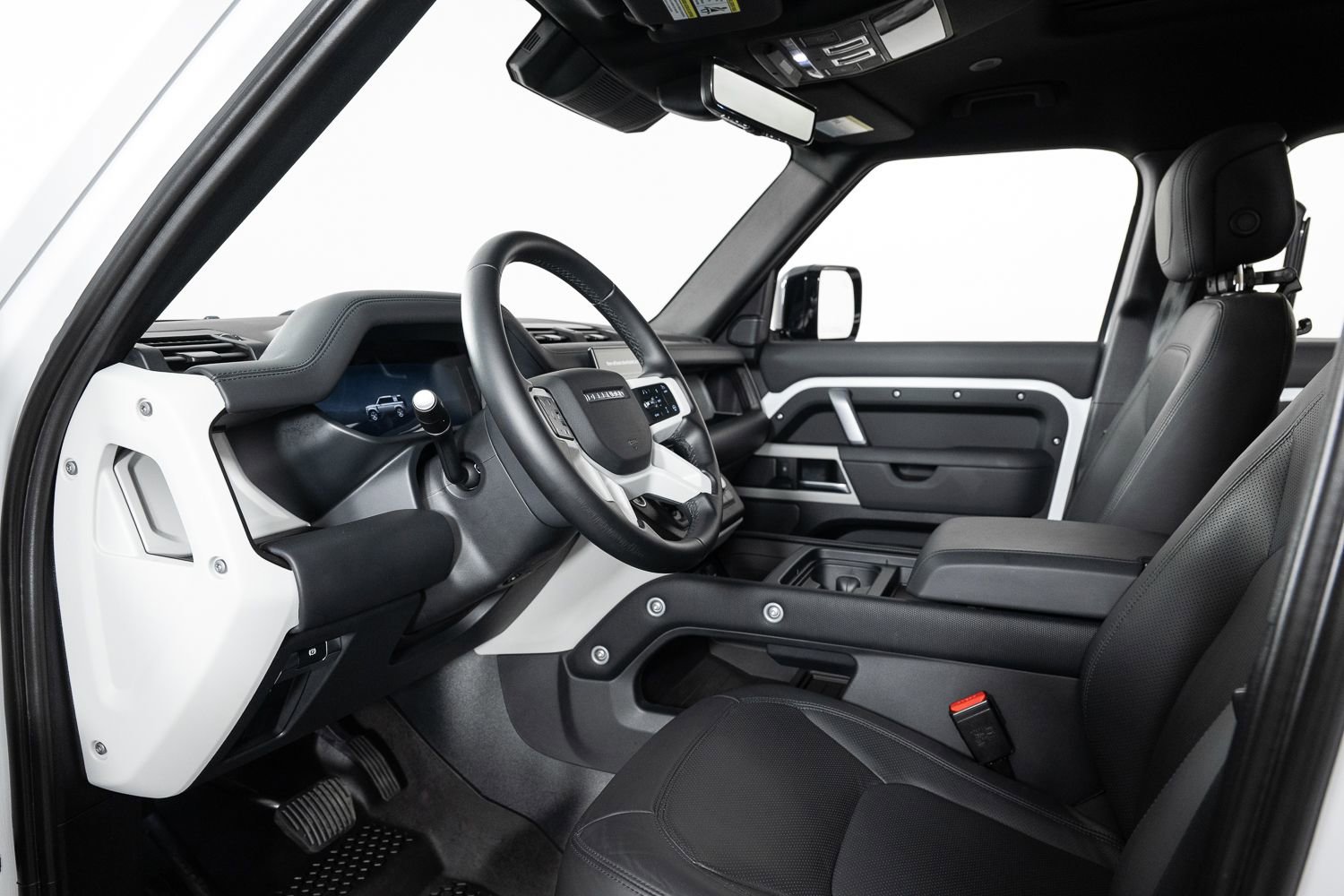 Used 2024 Land Rover Defender 110 SE image 12