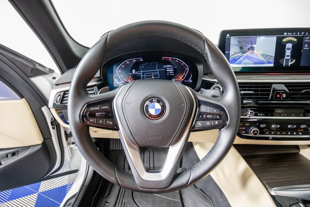 Used 2023 BMW 530i w/ Convenience Package RWD image 19