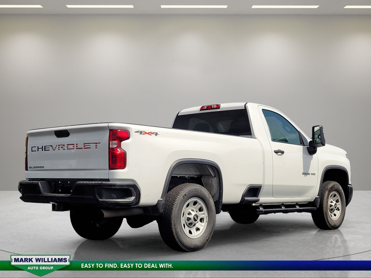 Used 2025 Chevrolet Silverado 3500 W/T AWD/4WD image 4