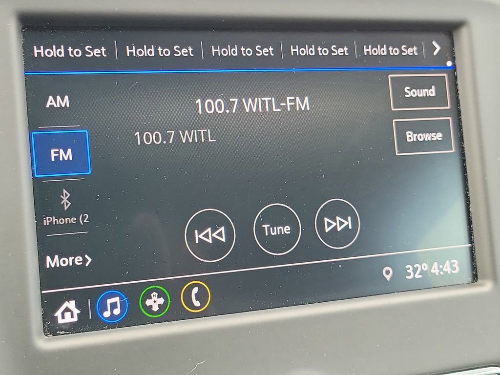 Used 2020 Chevrolet Equinox LT w/ Driver Convenience Package image 15