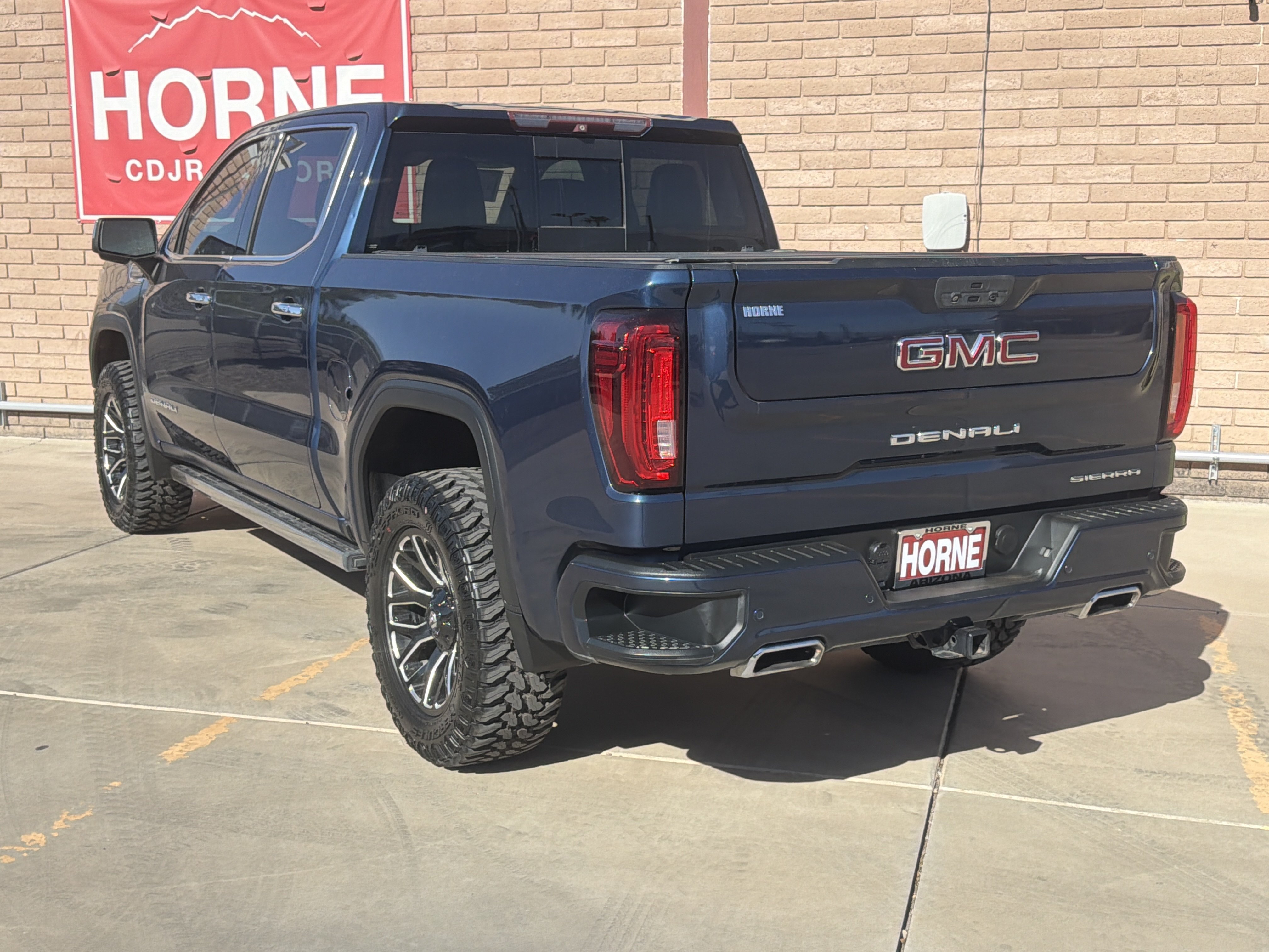 Used 2019 GMC Sierra 1500 Denali w/ Technology Package RWD image 3