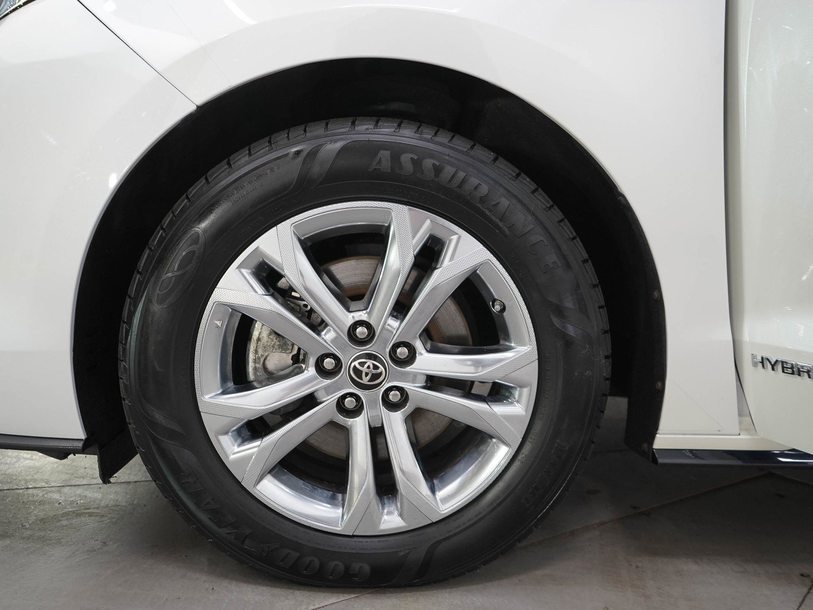 Used 2021 Toyota Sienna Platinum AWD/4WD image 34