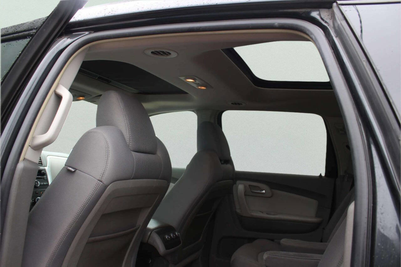 Used 2009 Chevrolet Traverse LT image 9