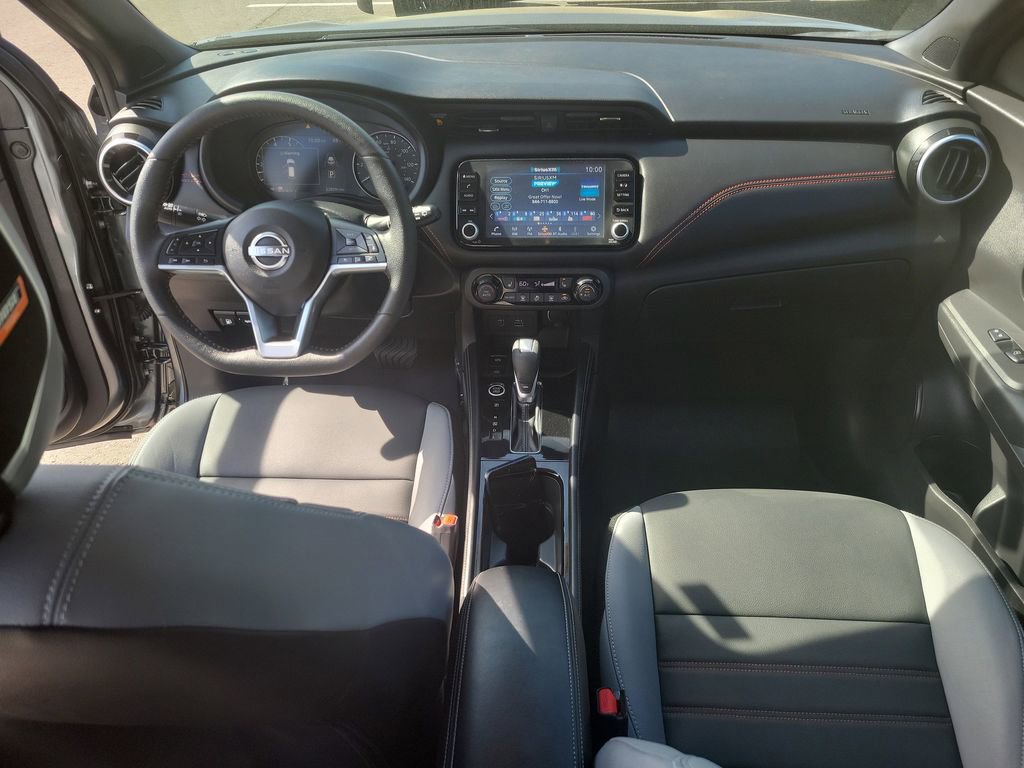Used 2023 Nissan Kicks SR w/ SR Premium Package FWD image 10