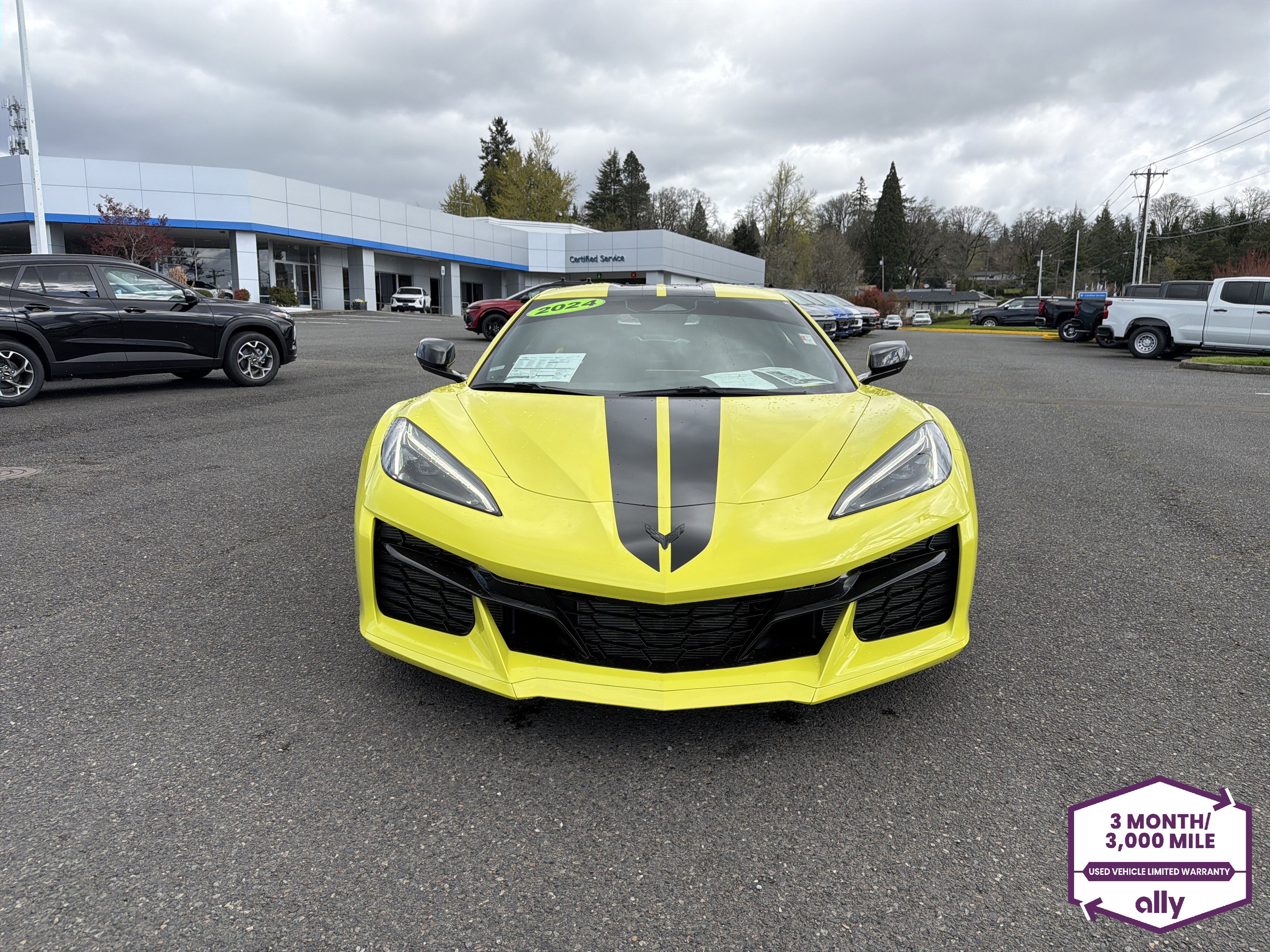 Used 2024 Chevrolet Corvette Z06 RWD image 8