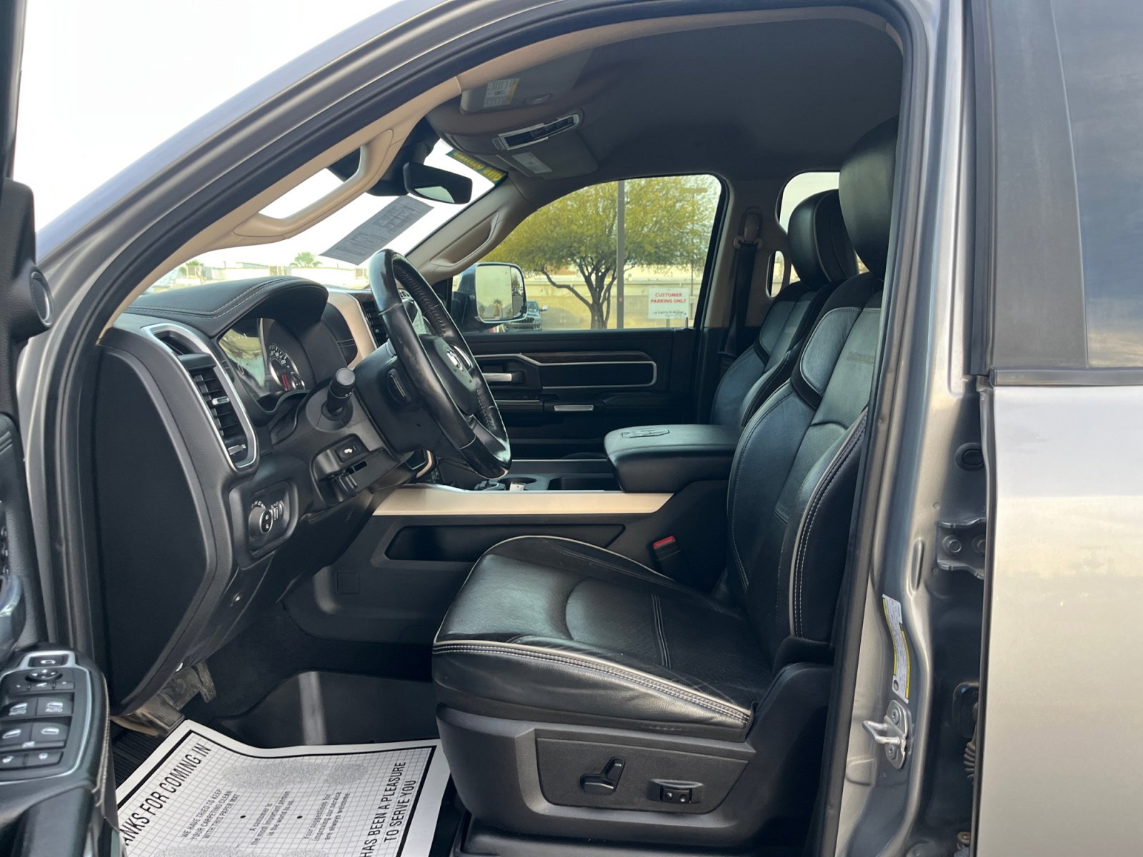 Used 2019 RAM 3500 Laramie image 14