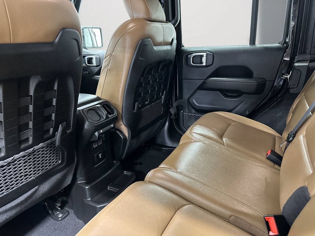 Used 2021 Jeep Wrangler Unlimited Rubicon w/ Safety Group AWD/4WD image 15