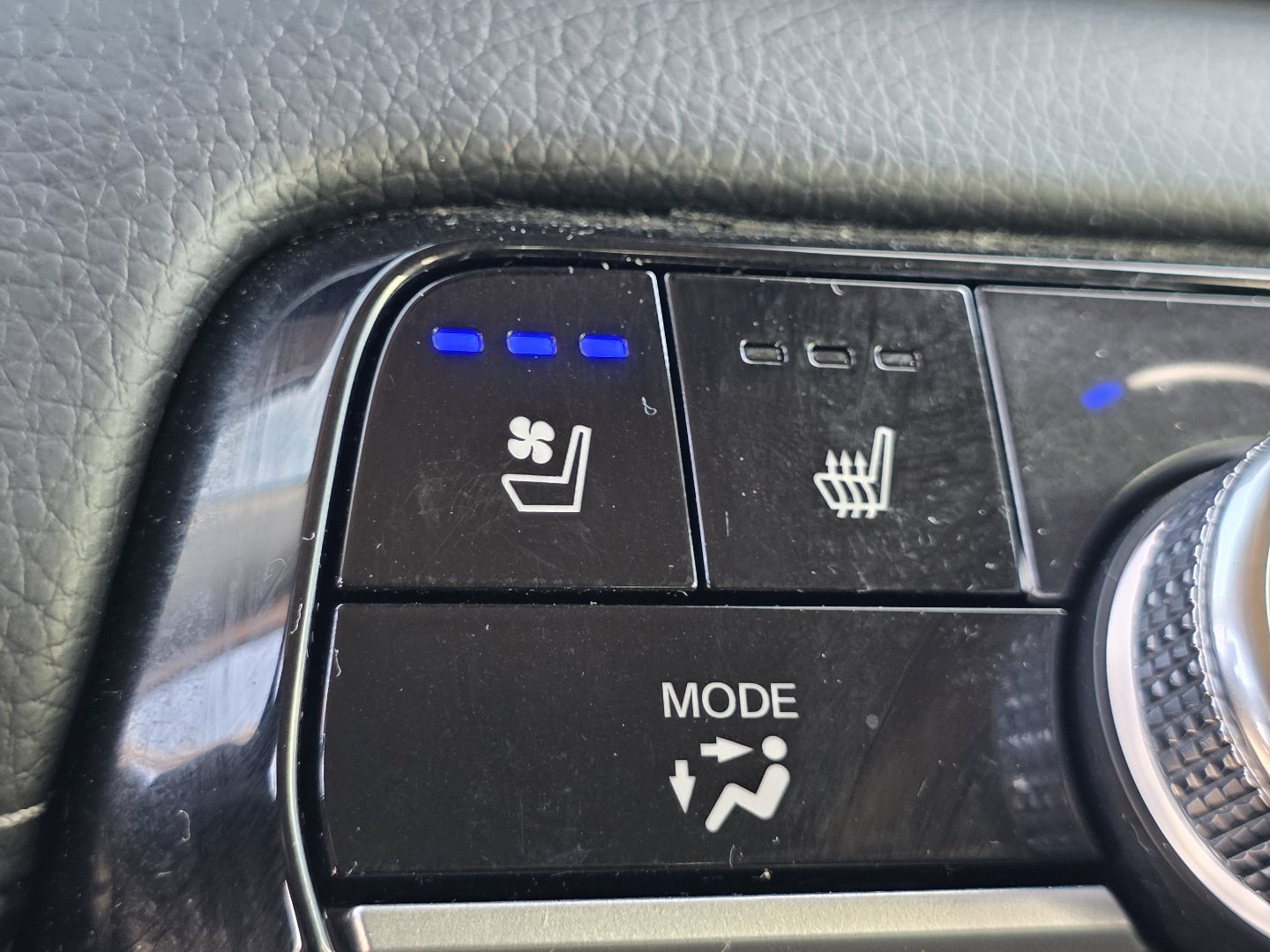 Certified 2024 Honda Pilot Elite image 4