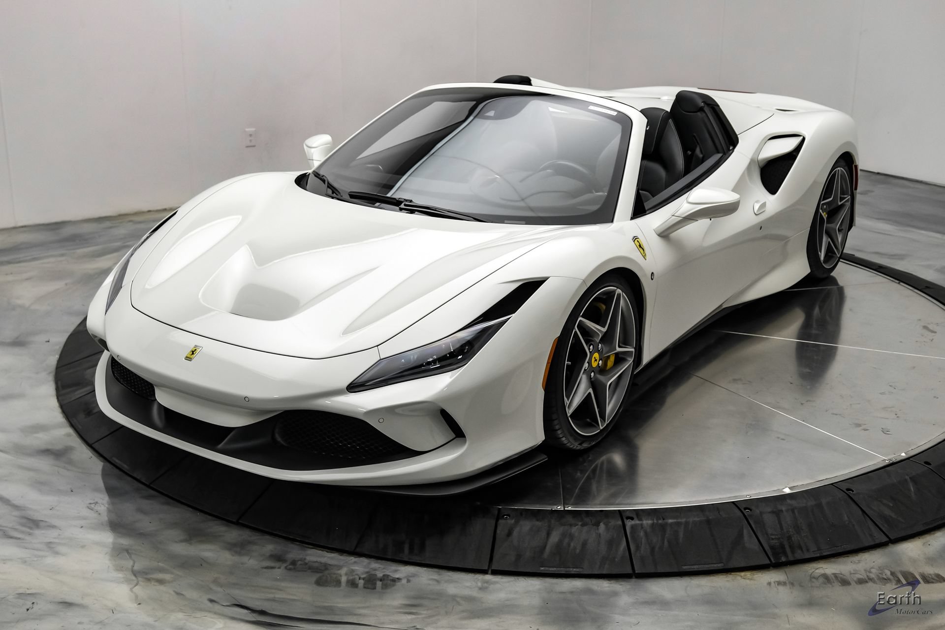 Used 2022 Ferrari F8 Tributo RWD image 8