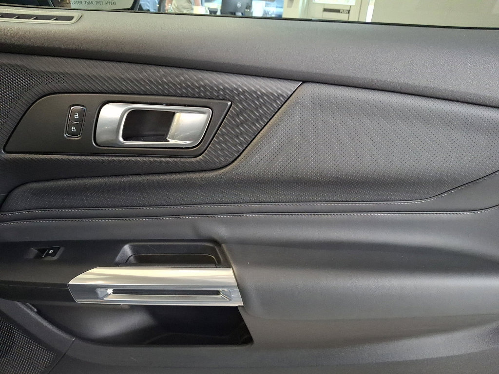 Used 2024 Ford Mustang GT Premium image 11