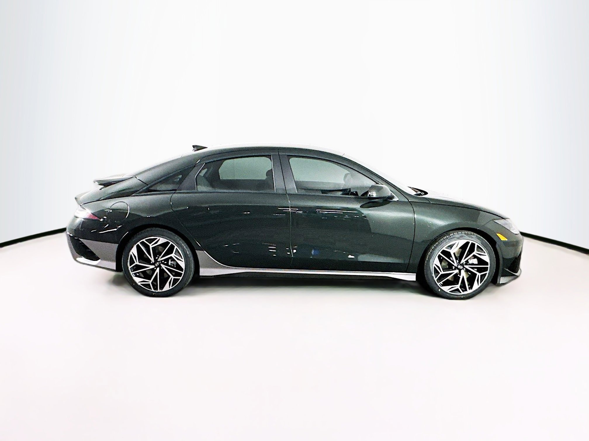 Used 2023 Hyundai Ioniq 6 SEL w/ Cargo Package image 10