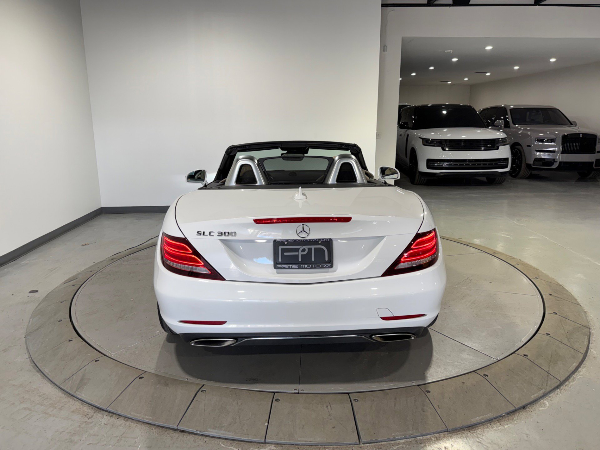 Used 2017 Mercedes-Benz SLC 300 w/ Premium 2 Package image 23