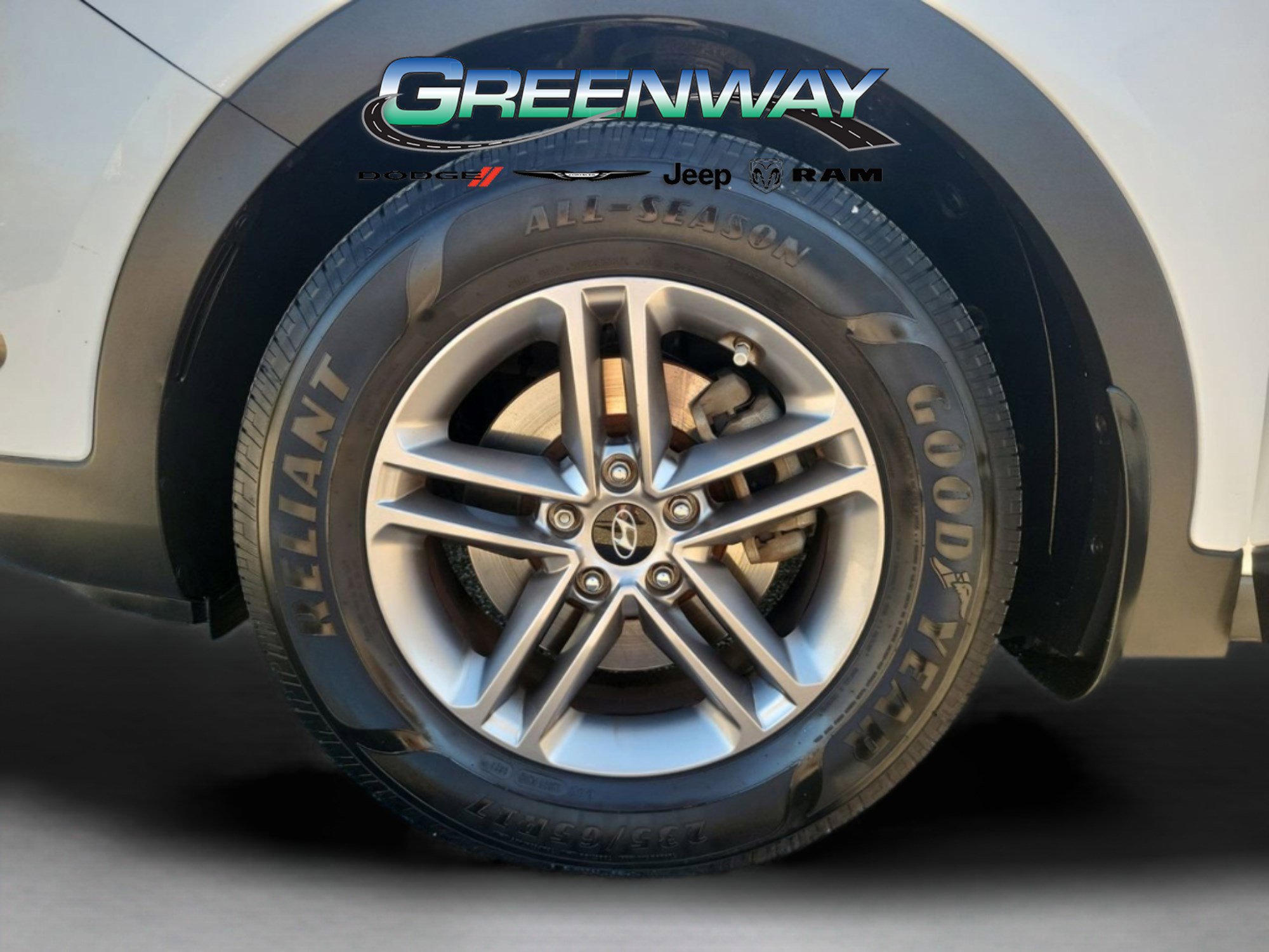 Used 2017 Hyundai Santa Fe Sport image 29