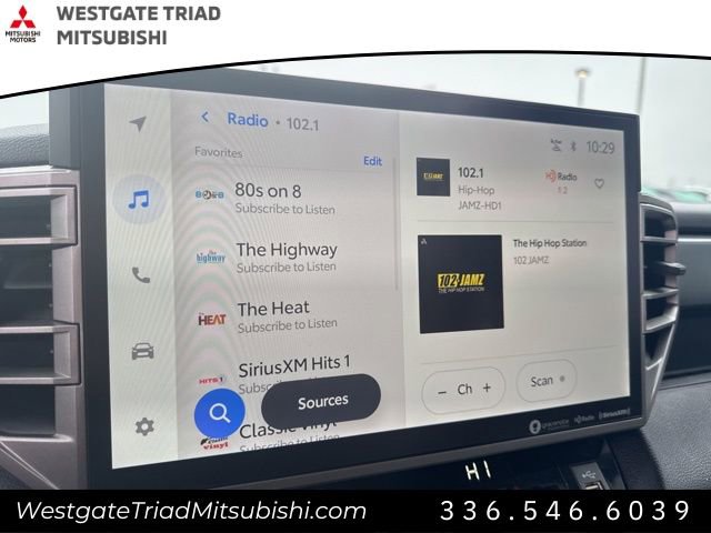 Used 2022 Toyota Tundra SR5 w/ Advanced Technology Package image 25