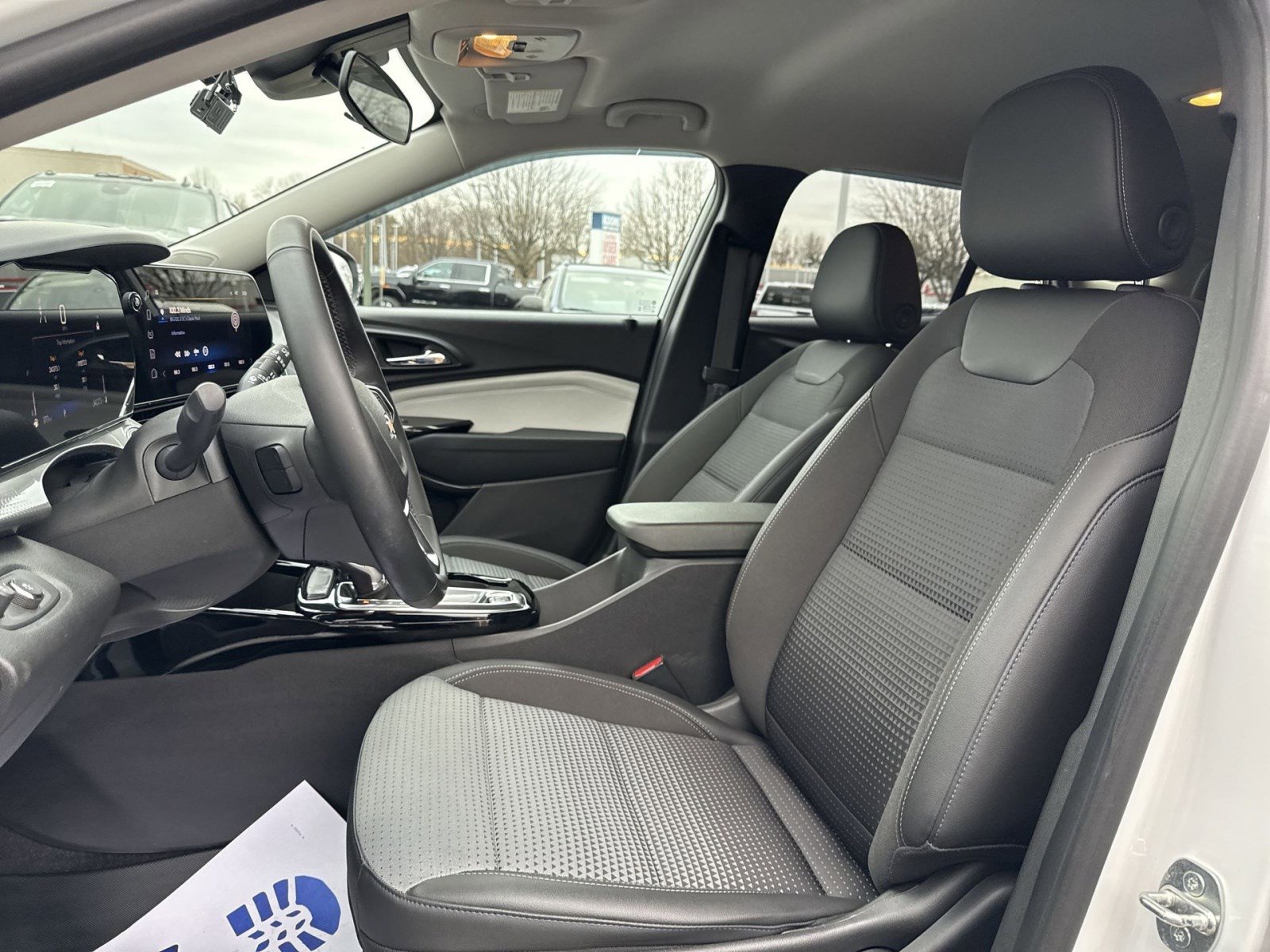 Used 2024 Chevrolet Trax LT w/ Driver Confidence Package image 12