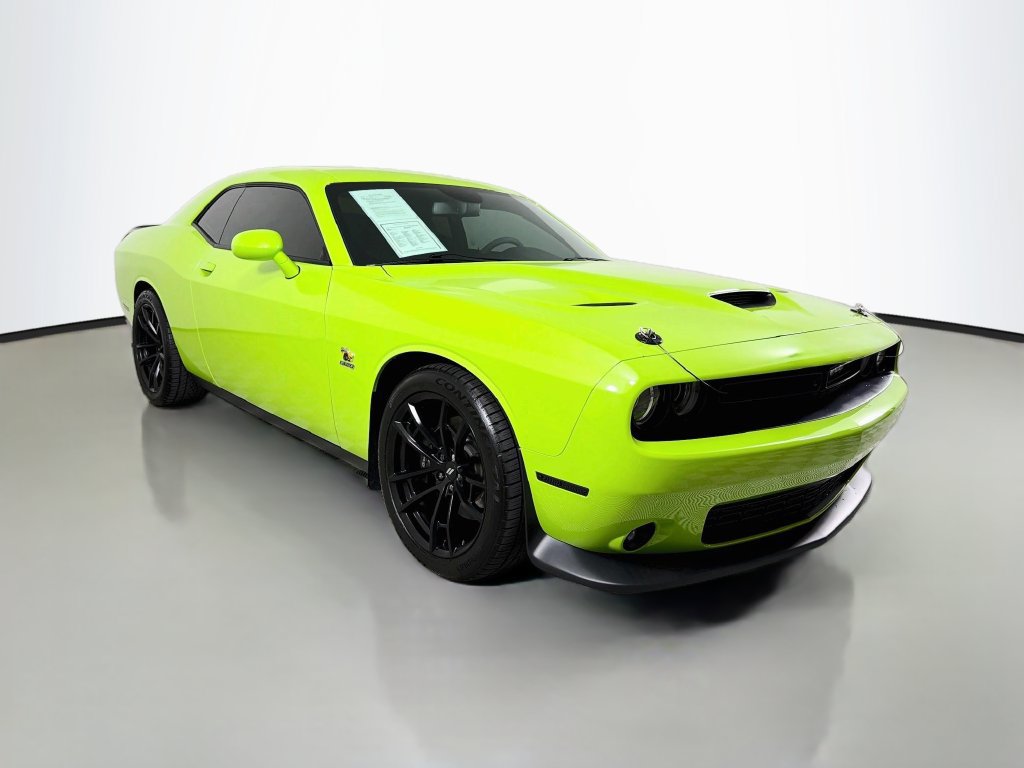 Used 2023 Dodge Challenger R/T Scat Pack RWD image 3