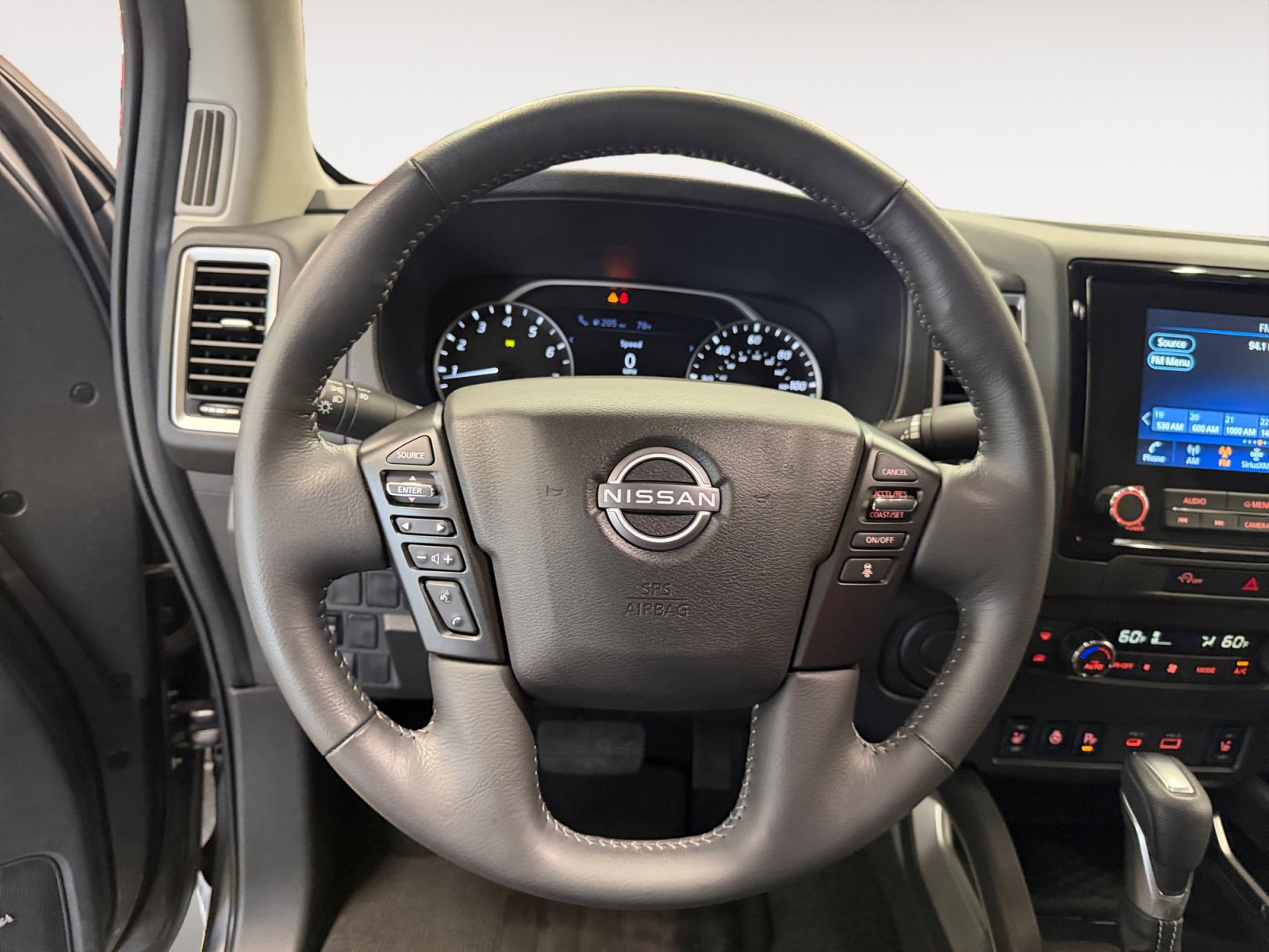 Used 2024 Nissan Frontier SL w/ Technology Package image 14