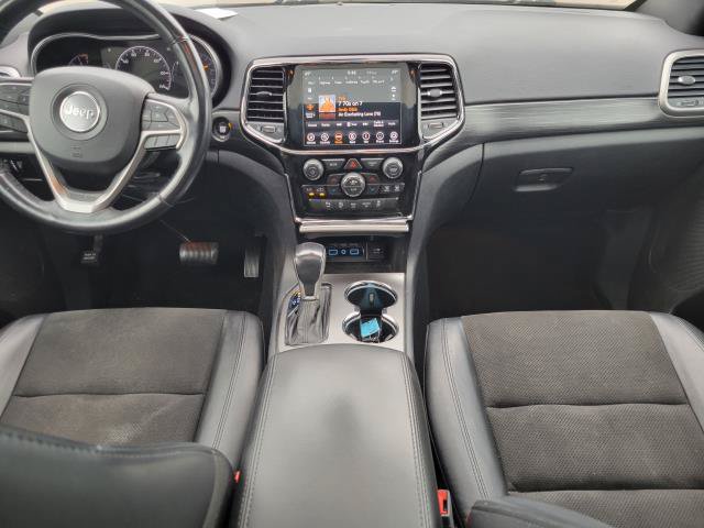 Used 2020 Jeep Grand Cherokee Altitude AWD/4WD image 14
