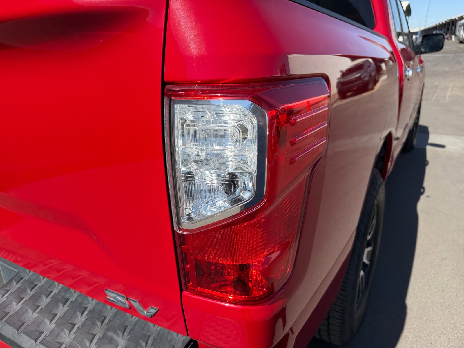 Used 2021 Nissan Titan SV w/ SV Convenience Package RWD image 28
