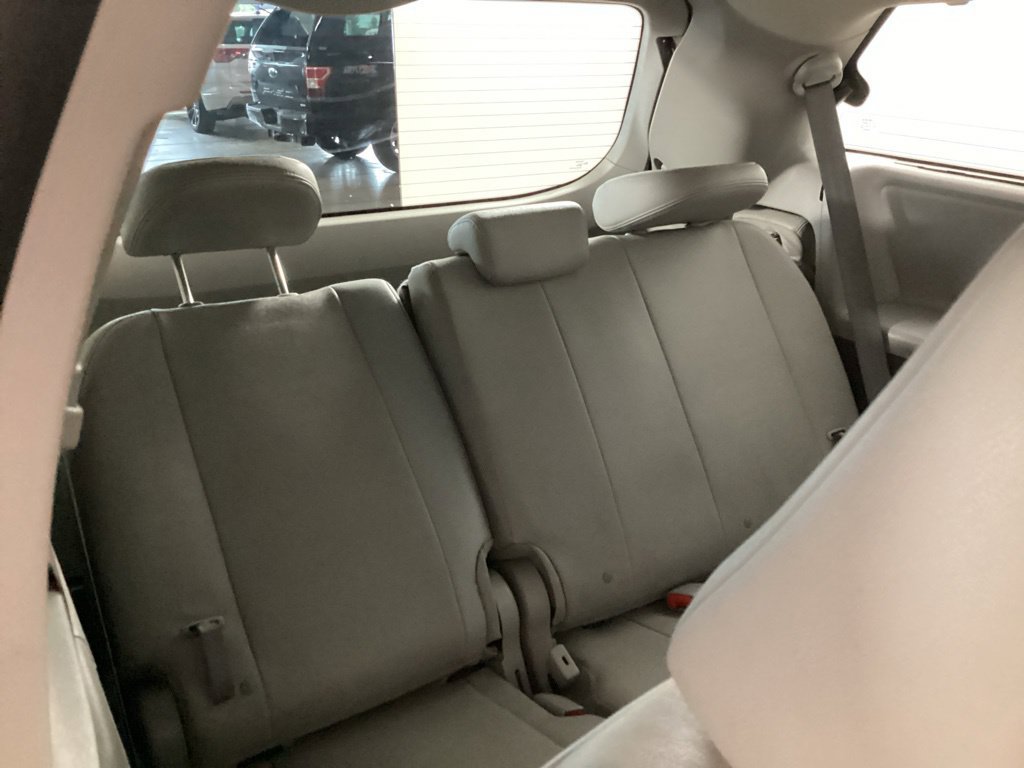 Used 2020 Toyota Sienna XLE FWD image 26