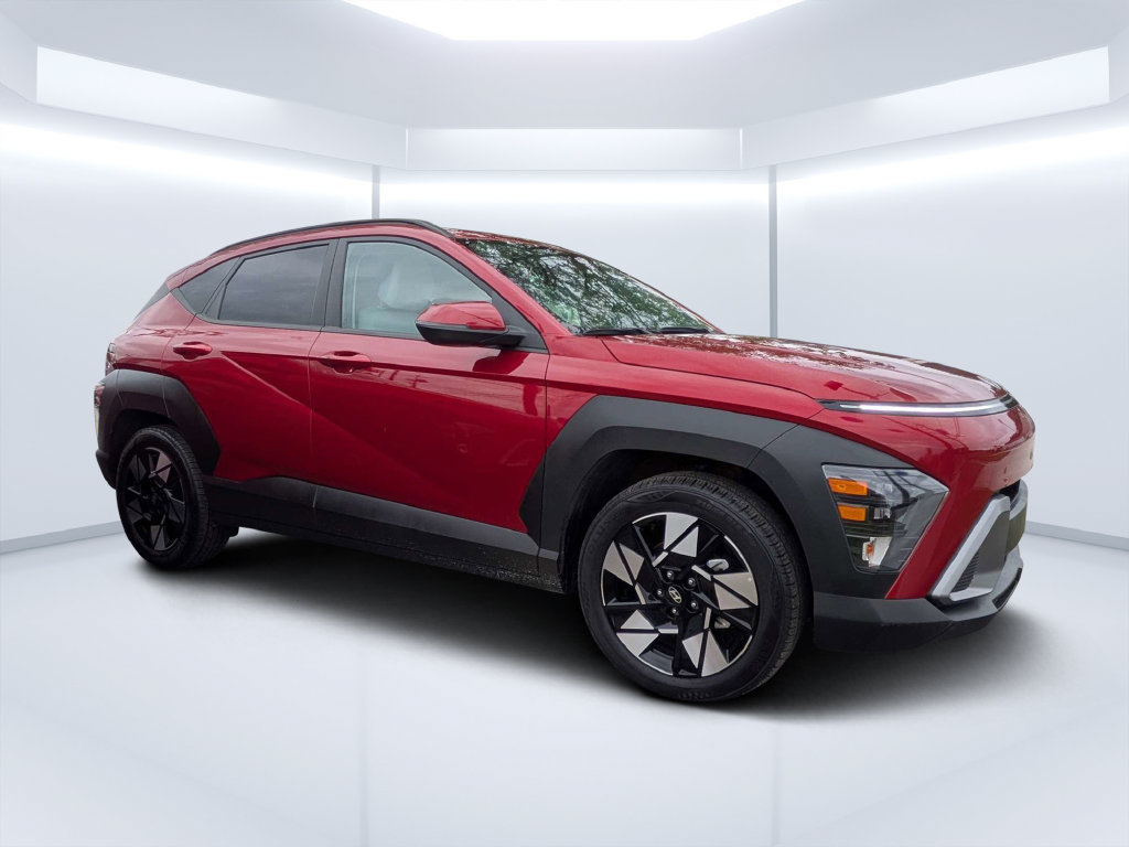Used 2025 Hyundai Kona SEL FWD image 1
