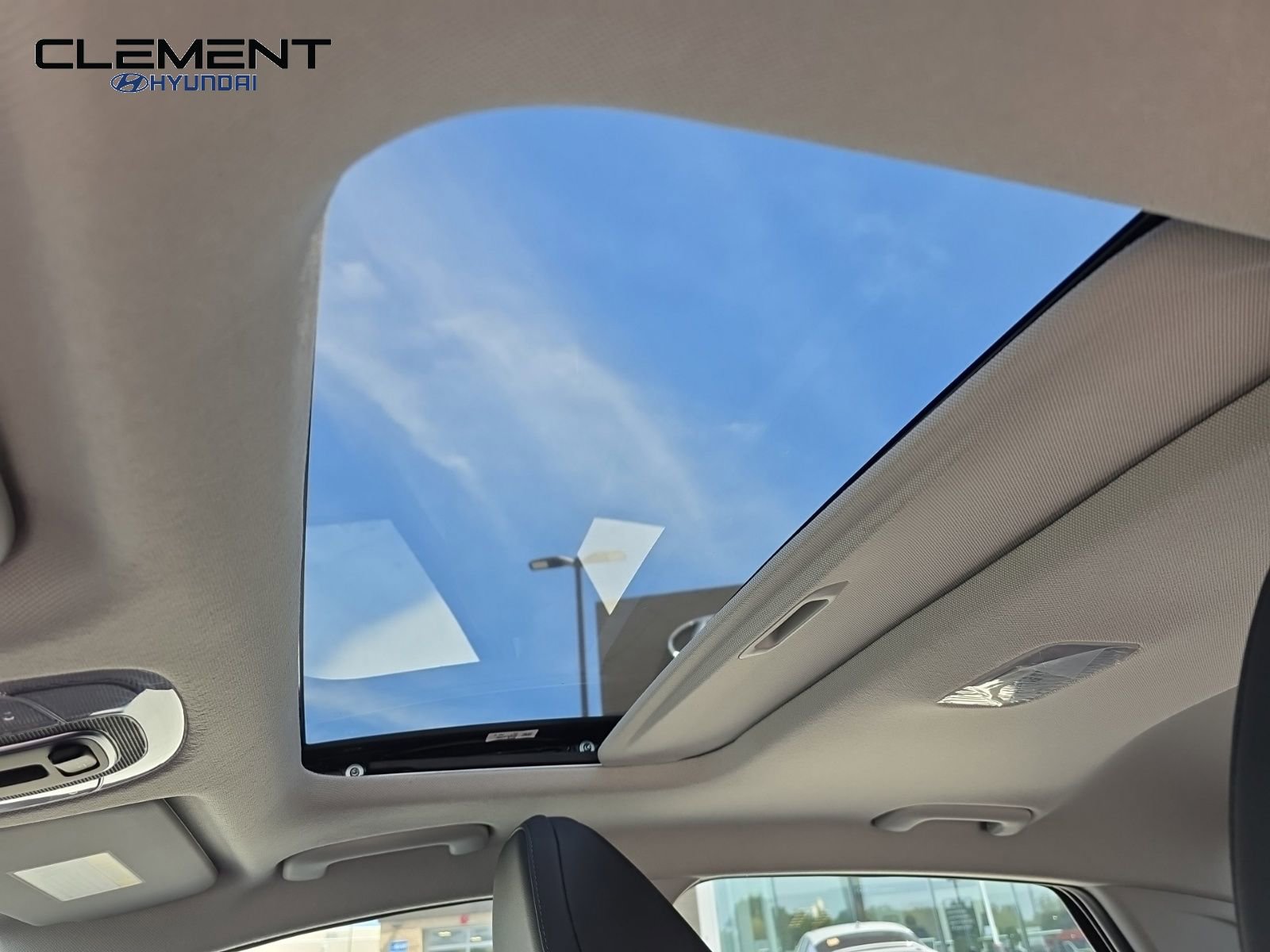 New 2025 Hyundai Elantra Limited image 21