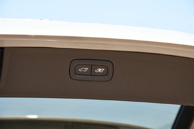 New 2026 Volvo XC90 B6 Plus w/ Protection Package Premier AWD/4WD image 29