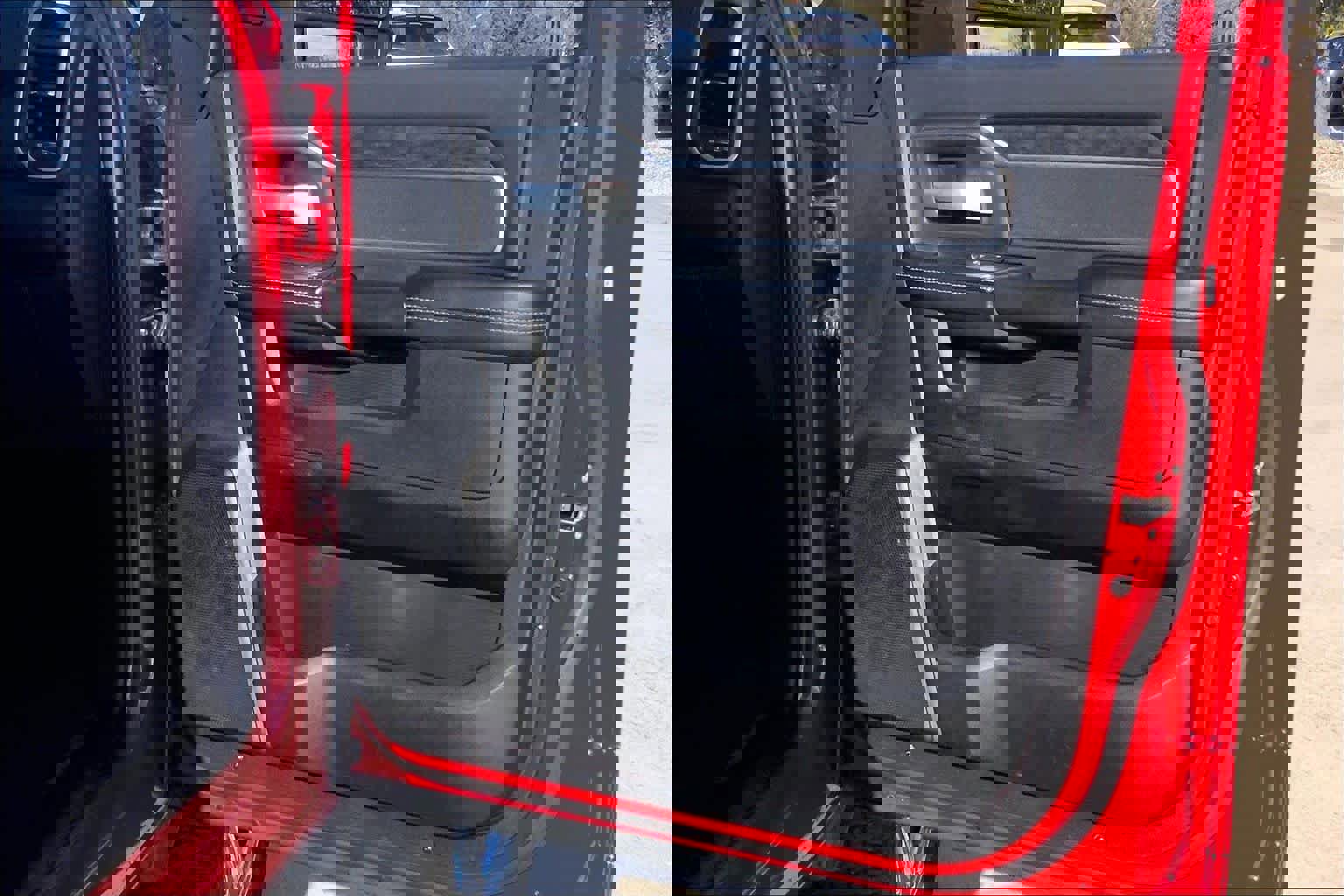 Used 2024 RAM 2500 Big Horn w/ Bed Utility Group image 21