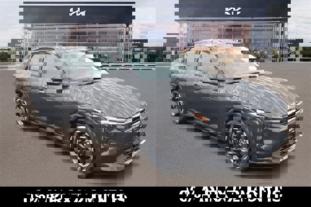 New 2025 Kia K4 EX