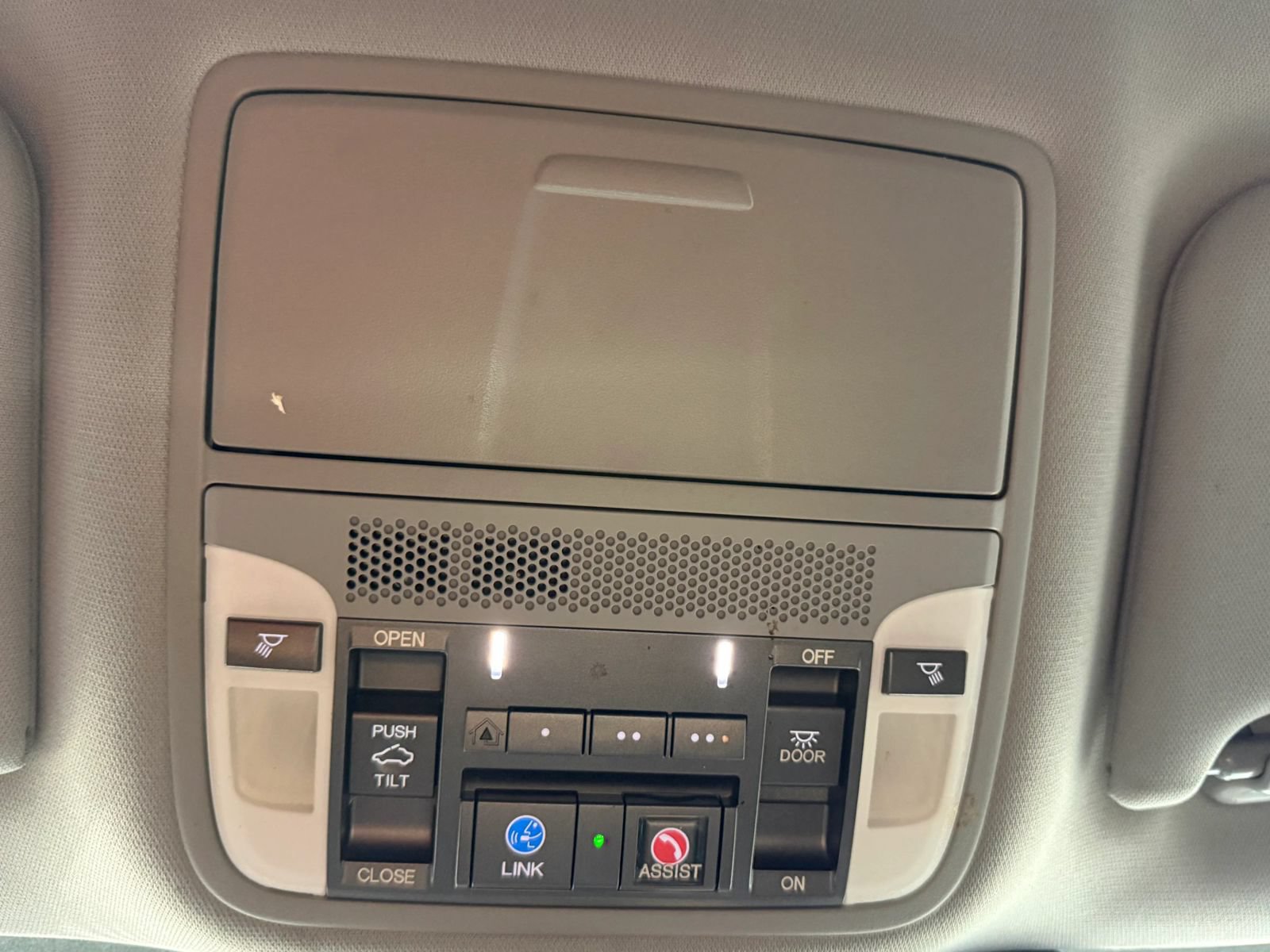 Used 2018 Acura TLX w/ Technology Package FWD image 36