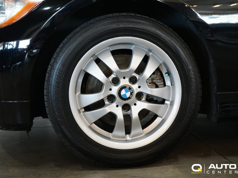 Used 2007 BMW 323i Sedan RWD image 7