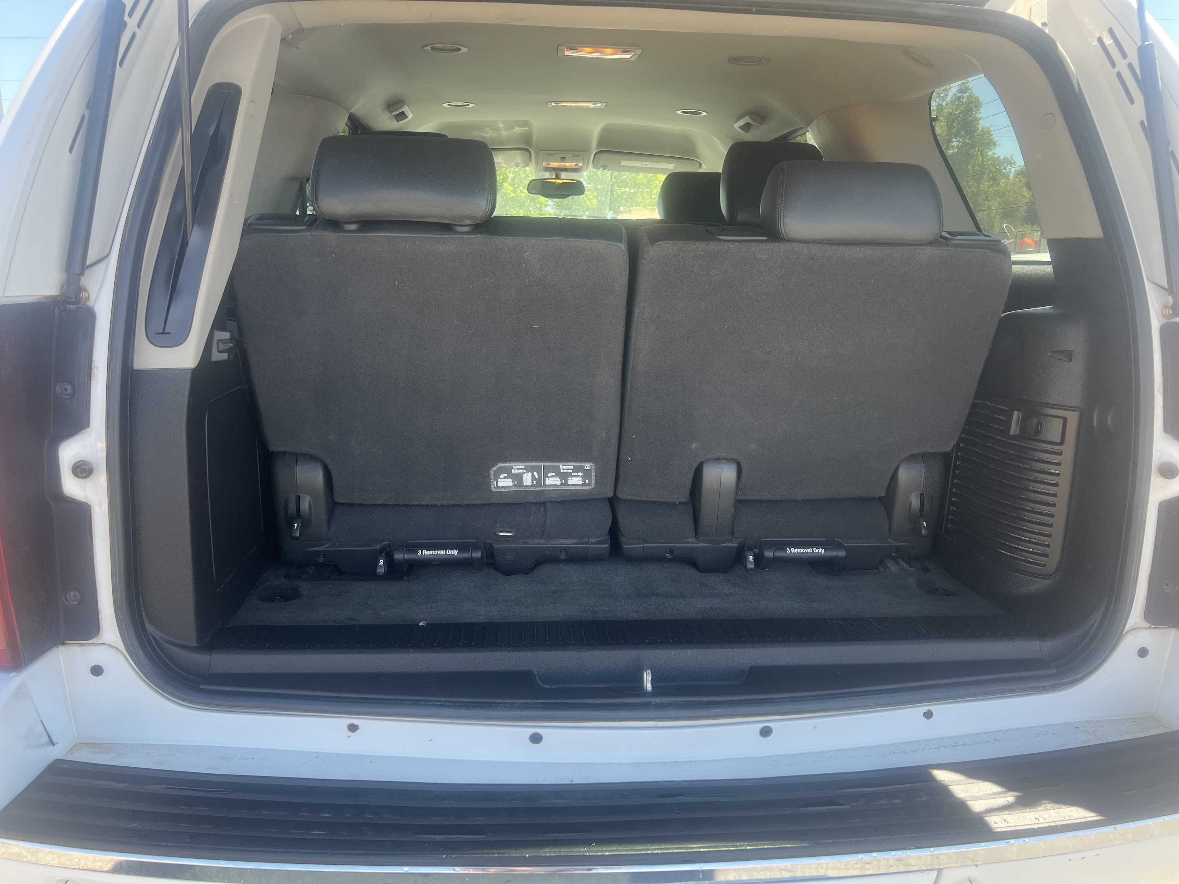 Used 2013 Chevrolet Tahoe LTZ AWD/4WD image 13