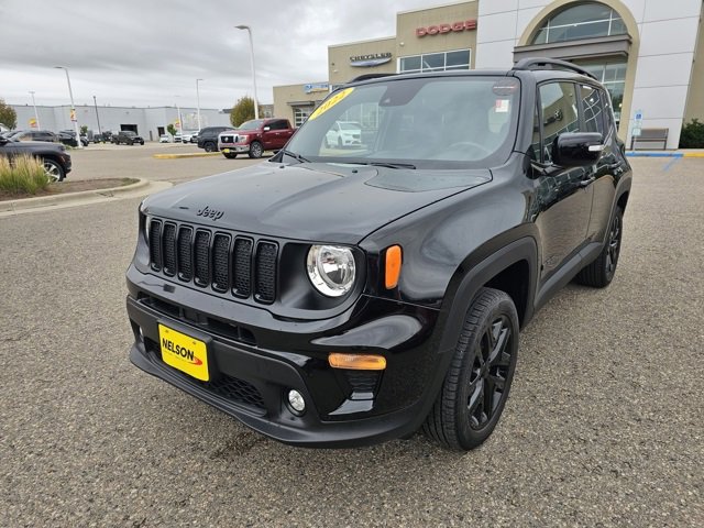 Used 2022 Jeep Renegade Altitude w/ Convenience Group image 2