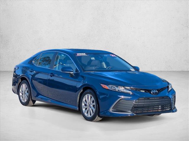 Used 2023 Toyota Camry LE w/ Convenience Package FWD image 3