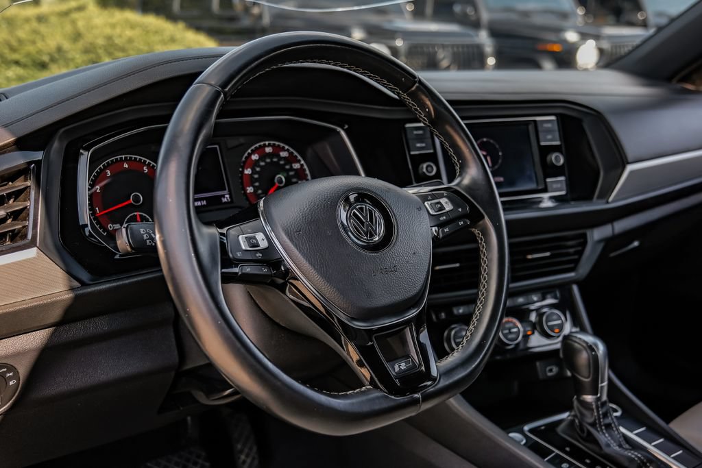 Used 2019 Volkswagen Jetta R-Line FWD image 14