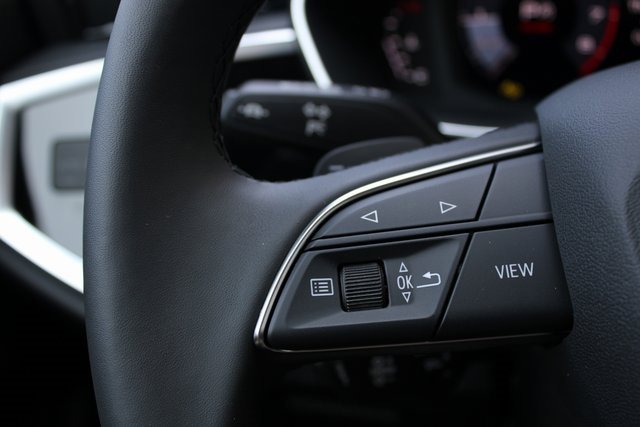 New 2025 Audi Q3 2.0T Premium image 12