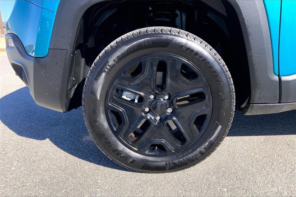 Used 2019 Jeep Renegade Sport image 25